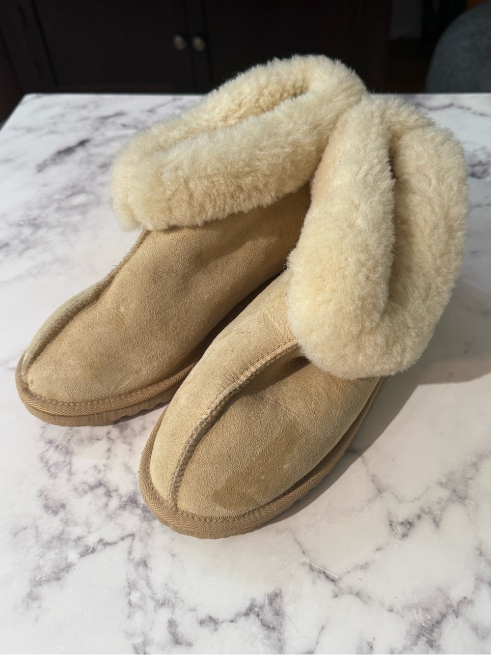 Women’s Shearling Lined Suede Slipper Boot - Cream - M